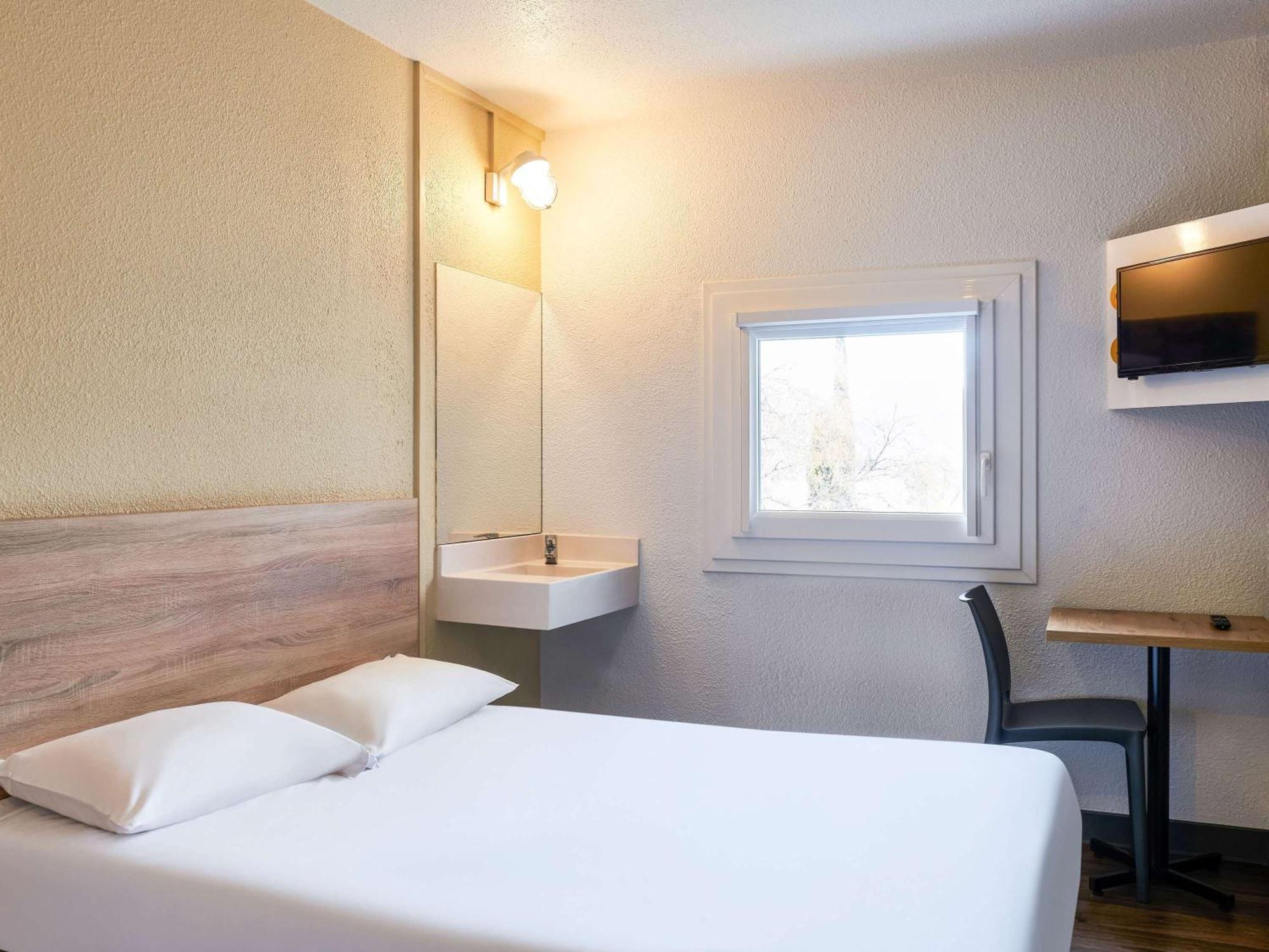 Hotelf1 Nimes Ouest Ngoại thất bức ảnh